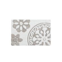 Load image into Gallery viewer, Medallion Cotton Tufted Bath Rug