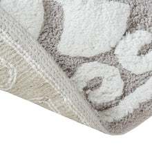 Load image into Gallery viewer, Medallion Cotton Tufted Bath Rug